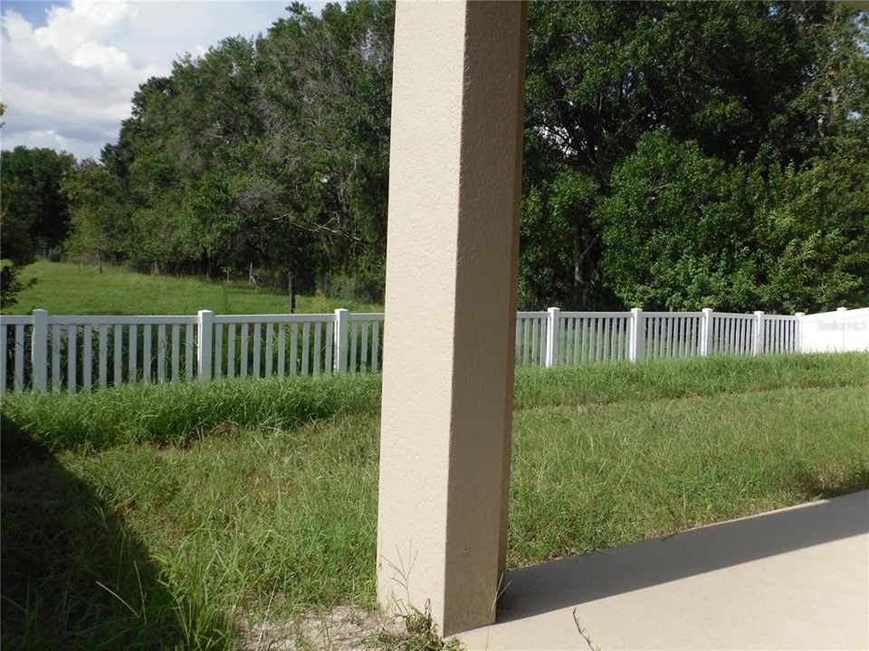 For Rent: $2,300 (3 beds, 2 baths, 2014 Square Feet)