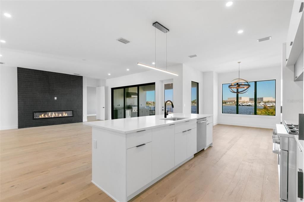 For Rent: $9,000 (3 beds, 3 baths, 3008 Square Feet)