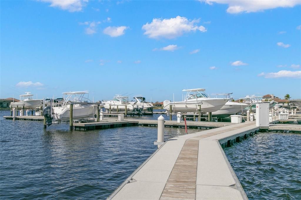 For Rent: $9,000 (3 beds, 3 baths, 3008 Square Feet)