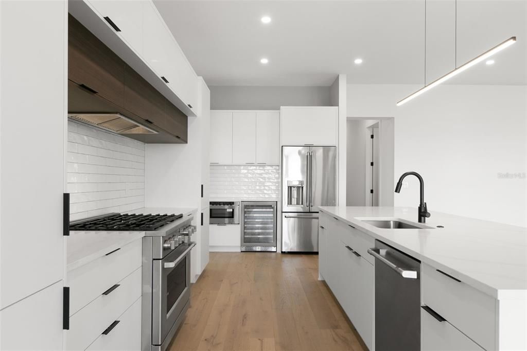 For Rent: $9,000 (3 beds, 3 baths, 3008 Square Feet)