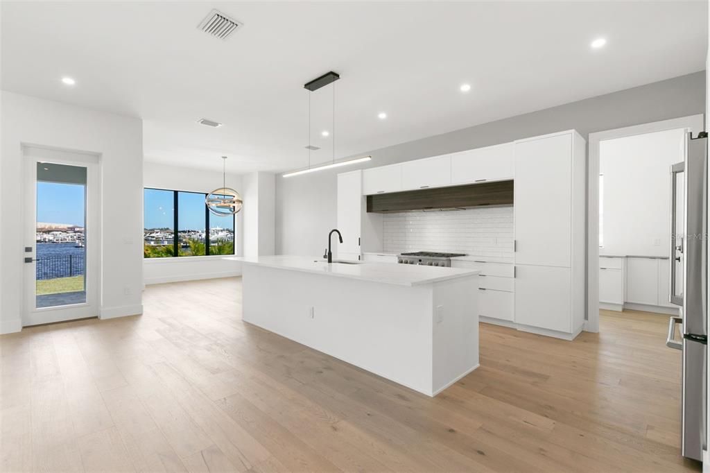 For Rent: $9,000 (3 beds, 3 baths, 3008 Square Feet)