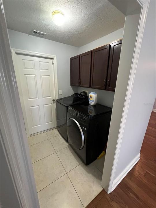 В аренду: $2,800 (3 спален, 2 ванн, 1550 Квадратных фут)