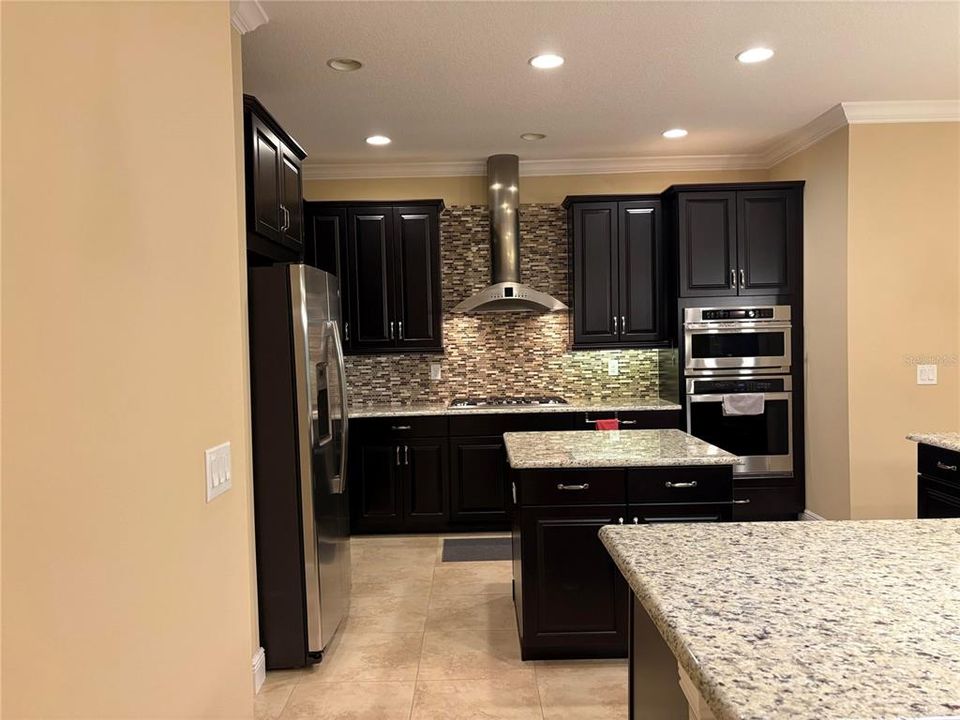 For Sale: $800,000 (4 beds, 3 baths, 3675 Square Feet)
