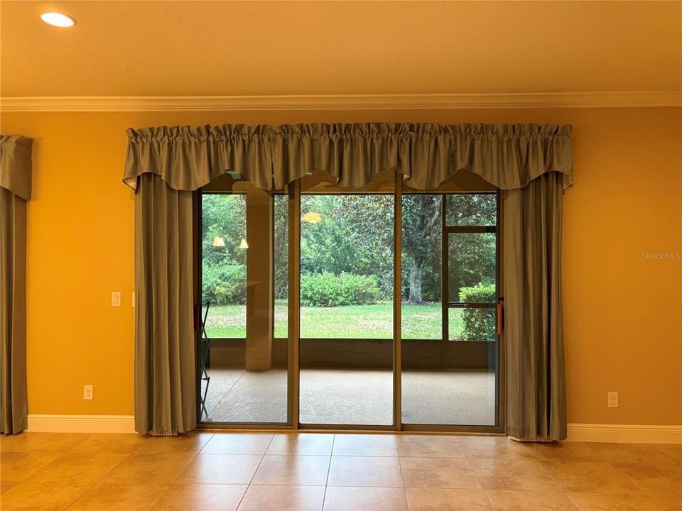 For Sale: $800,000 (4 beds, 3 baths, 3675 Square Feet)