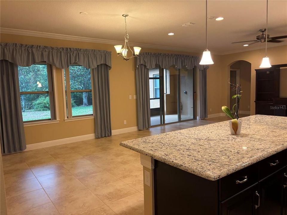 For Sale: $800,000 (4 beds, 3 baths, 3675 Square Feet)