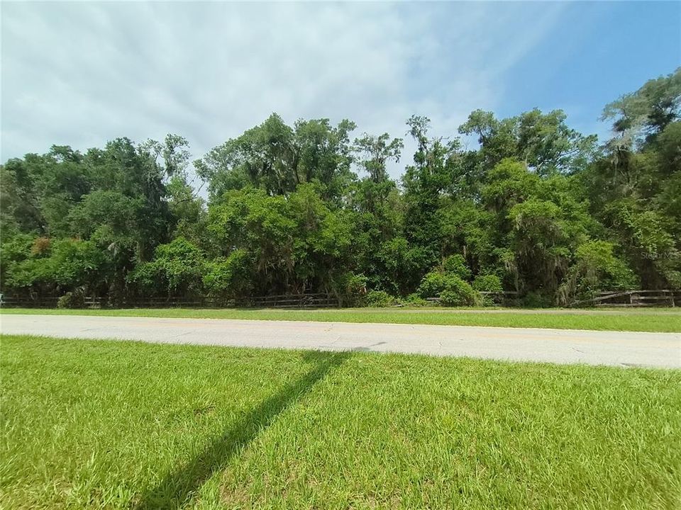 На продажу: $270,000 (5.00 acres)