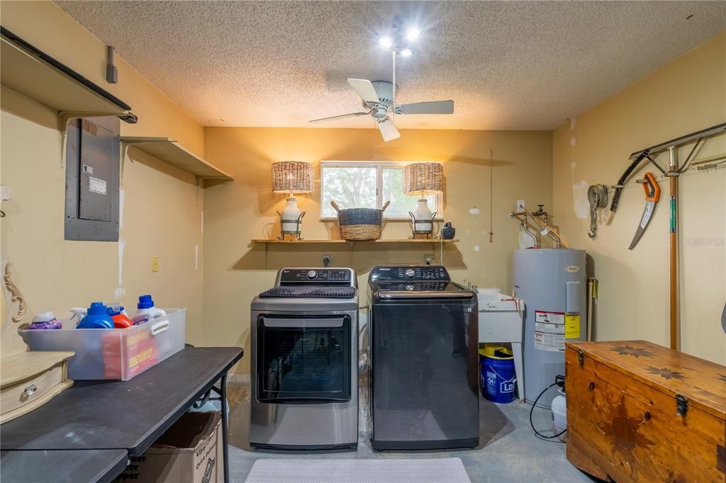 For Sale: $245,000 (3 beds, 2 baths, 1532 Square Feet)