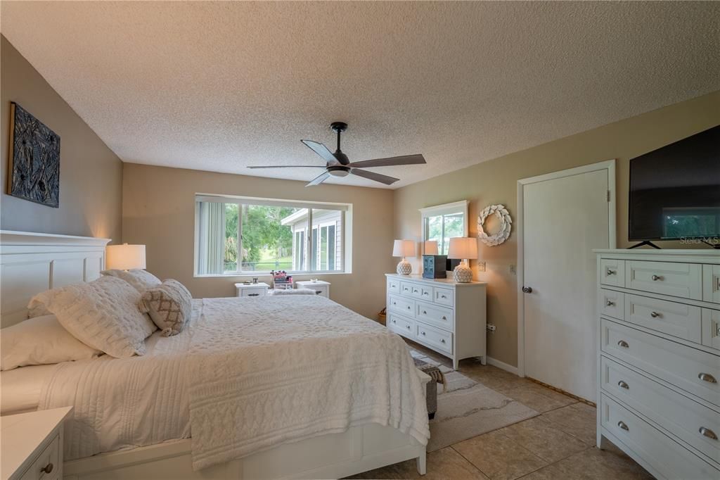 For Sale: $245,000 (3 beds, 2 baths, 1532 Square Feet)