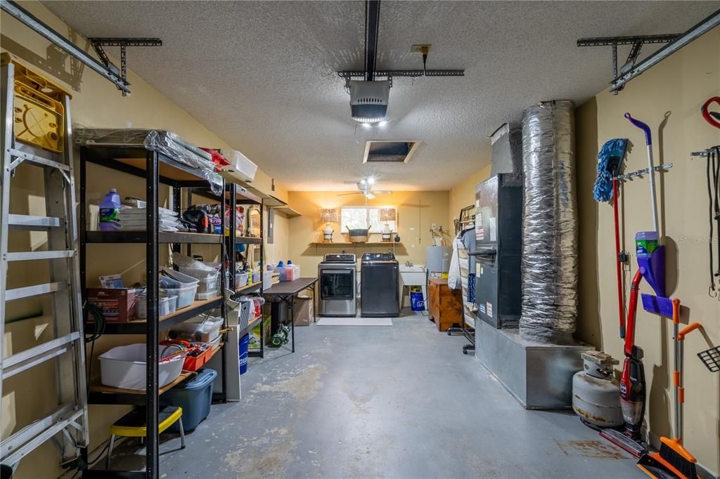 For Sale: $245,000 (3 beds, 2 baths, 1532 Square Feet)