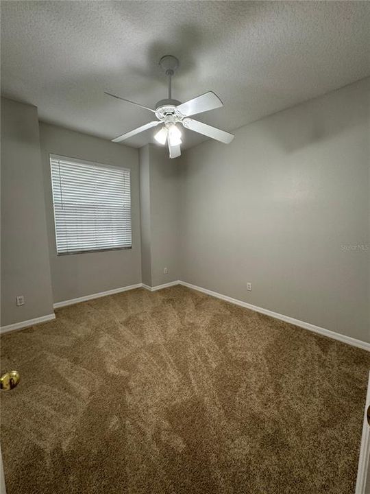 For Rent: $2,850 (4 beds, 2 baths, 1936 Square Feet)
