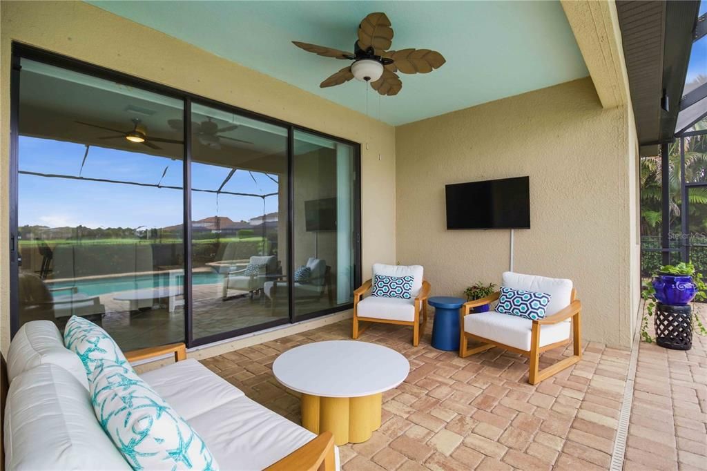 For Sale: $750,000 (4 beds, 3 baths, 2267 Square Feet)