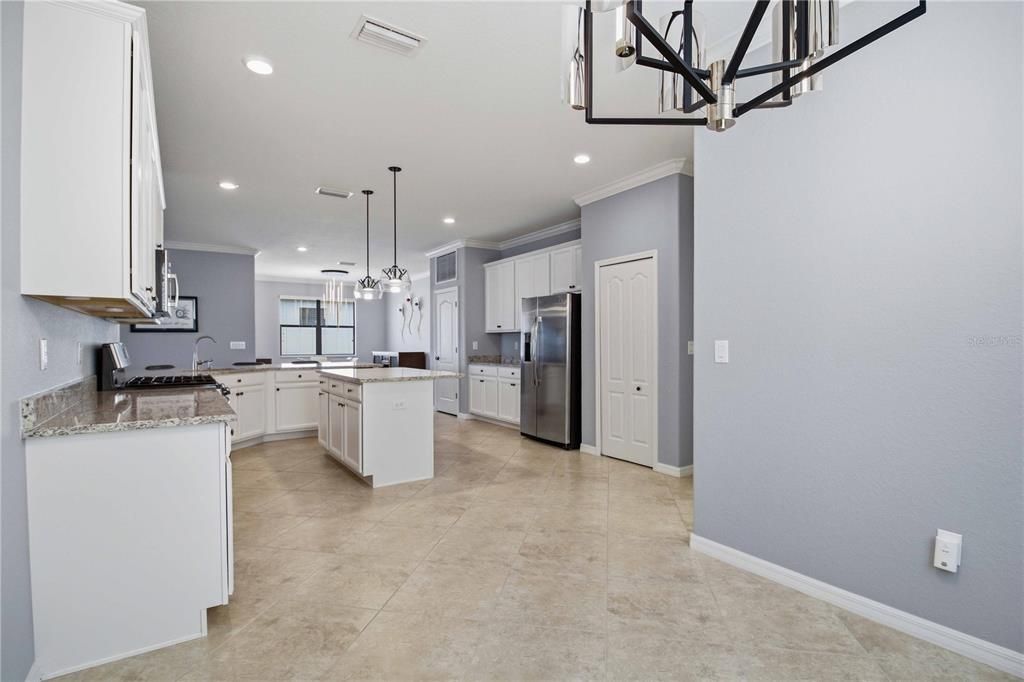 For Sale: $750,000 (4 beds, 3 baths, 2267 Square Feet)