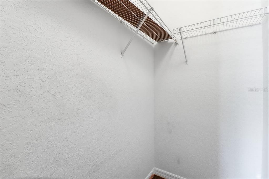 For Sale: $330,000 (4 beds, 0 baths, 1750 Square Feet)