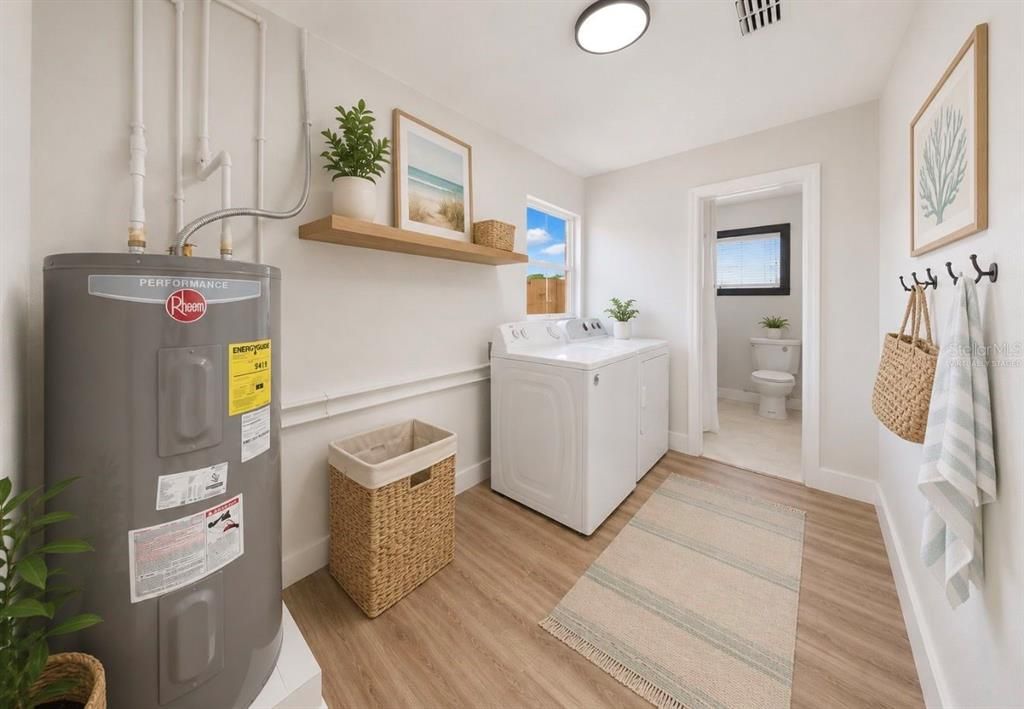 En Venta: $284,999 (3 camas, 2 baños, 1180 Pies cuadrados)