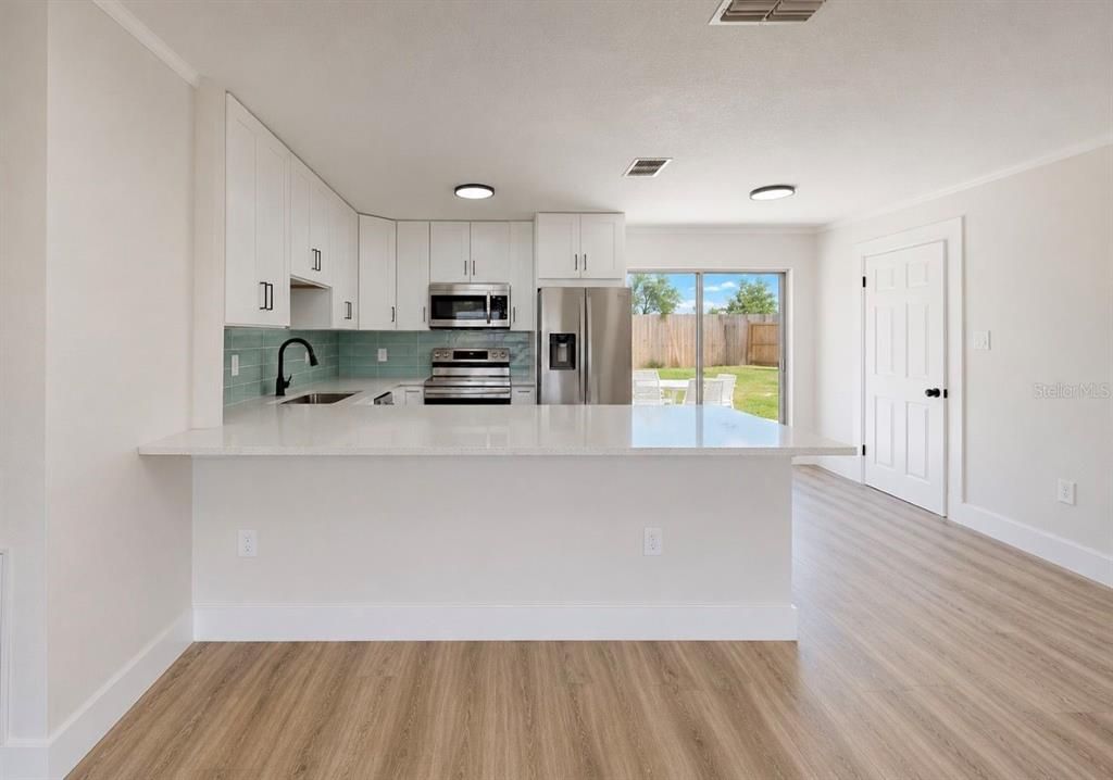 En Venta: $284,999 (3 camas, 2 baños, 1180 Pies cuadrados)