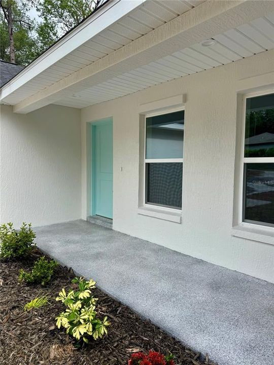 For Sale: $289,000 (3 beds, 2 baths, 1377 Square Feet)