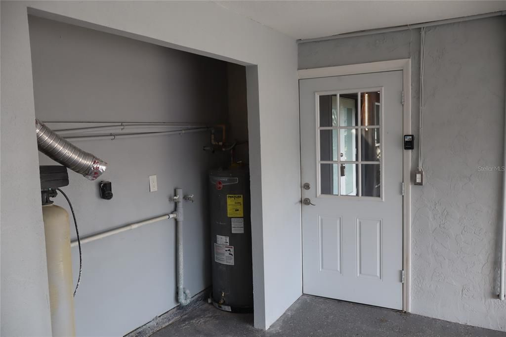 For Sale: $725,000 (3 beds, 2 baths, 1590 Square Feet)