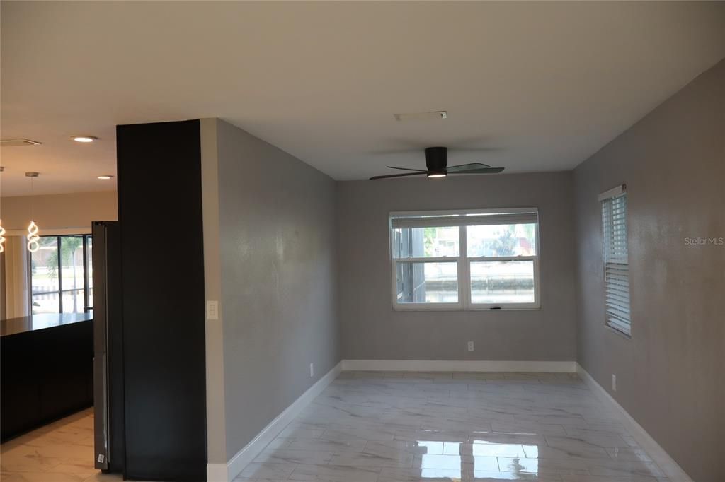 For Sale: $725,000 (3 beds, 2 baths, 1590 Square Feet)
