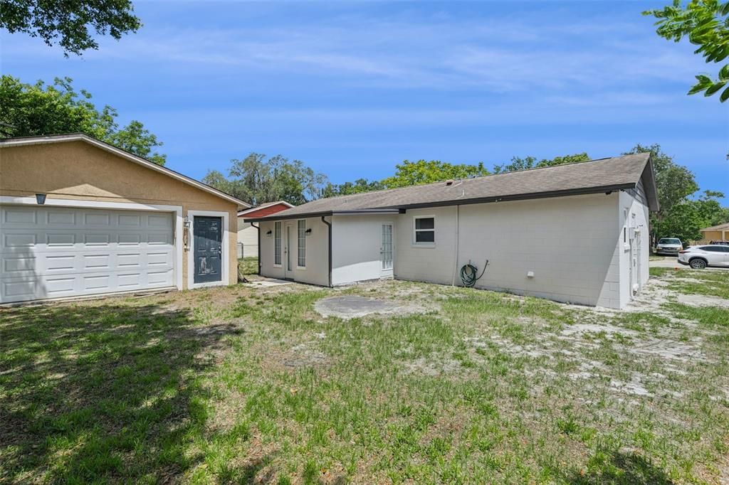 Activo con contrato: $314,999 (3 camas, 2 baños, 1066 Pies cuadrados)