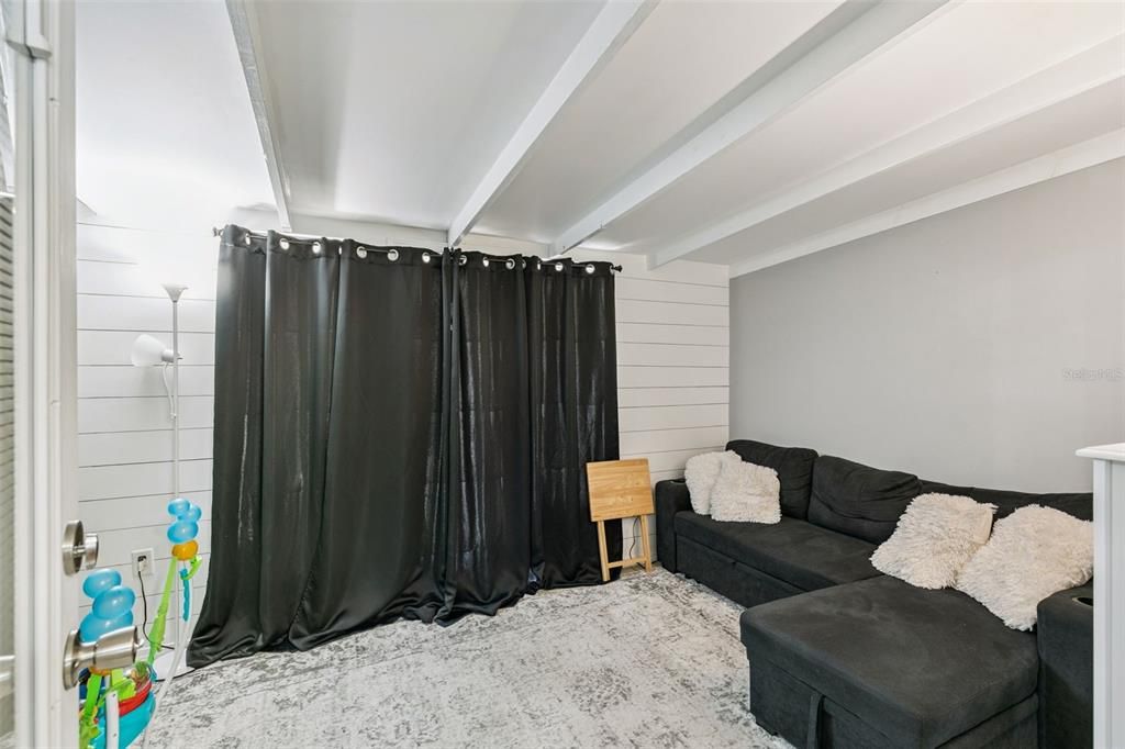Activo con contrato: $314,999 (3 camas, 2 baños, 1066 Pies cuadrados)