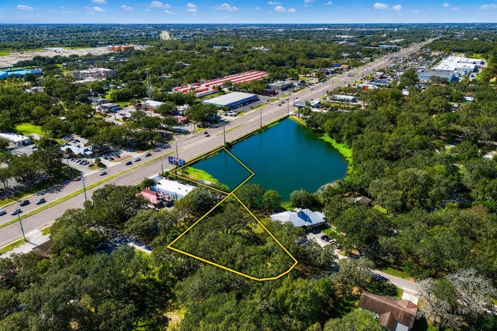 En Venta: $1,500,000 (1.72 acres)