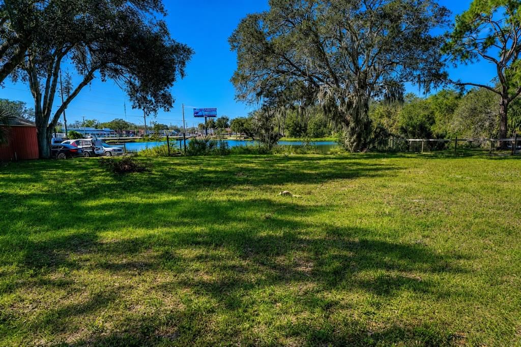 En Venta: $1,500,000 (1.72 acres)