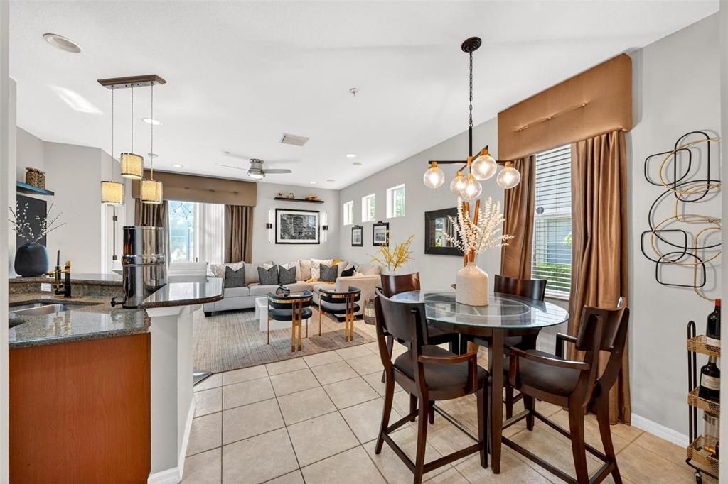 En Venta: $364,990 (3 camas, 2 baños, 1388 Pies cuadrados)