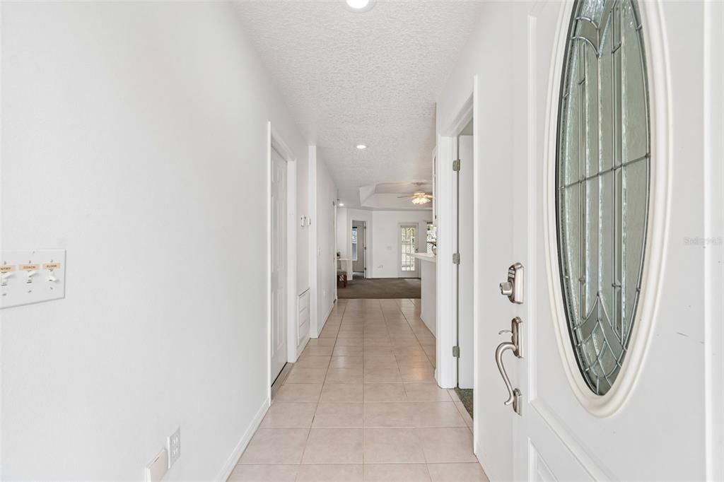 For Sale: $350,000 (2 beds, 2 baths, 1260 Square Feet)
