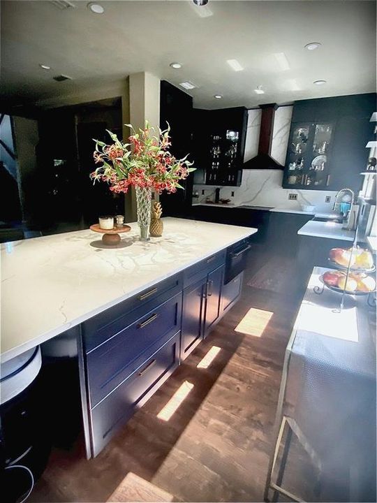 Activo con contrato: $689,900 (3 camas, 2 baños, 1884 Pies cuadrados)