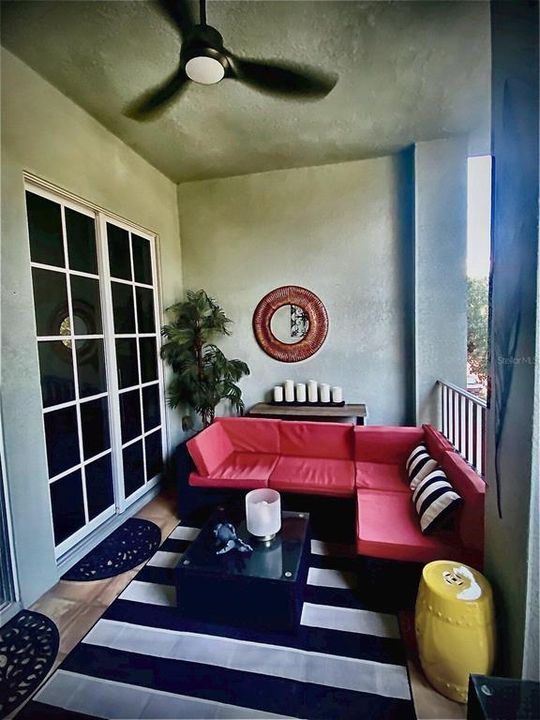 Activo con contrato: $689,900 (3 camas, 2 baños, 1884 Pies cuadrados)