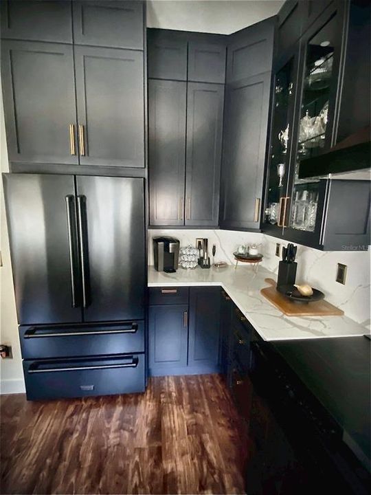 Activo con contrato: $689,900 (3 camas, 2 baños, 1884 Pies cuadrados)