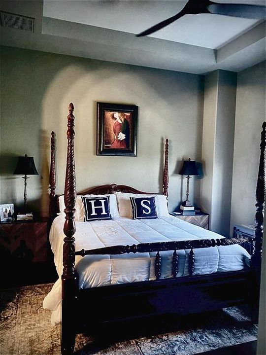 Activo con contrato: $689,900 (3 camas, 2 baños, 1884 Pies cuadrados)