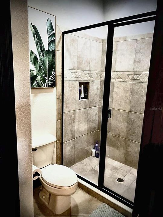 Activo con contrato: $689,900 (3 camas, 2 baños, 1884 Pies cuadrados)