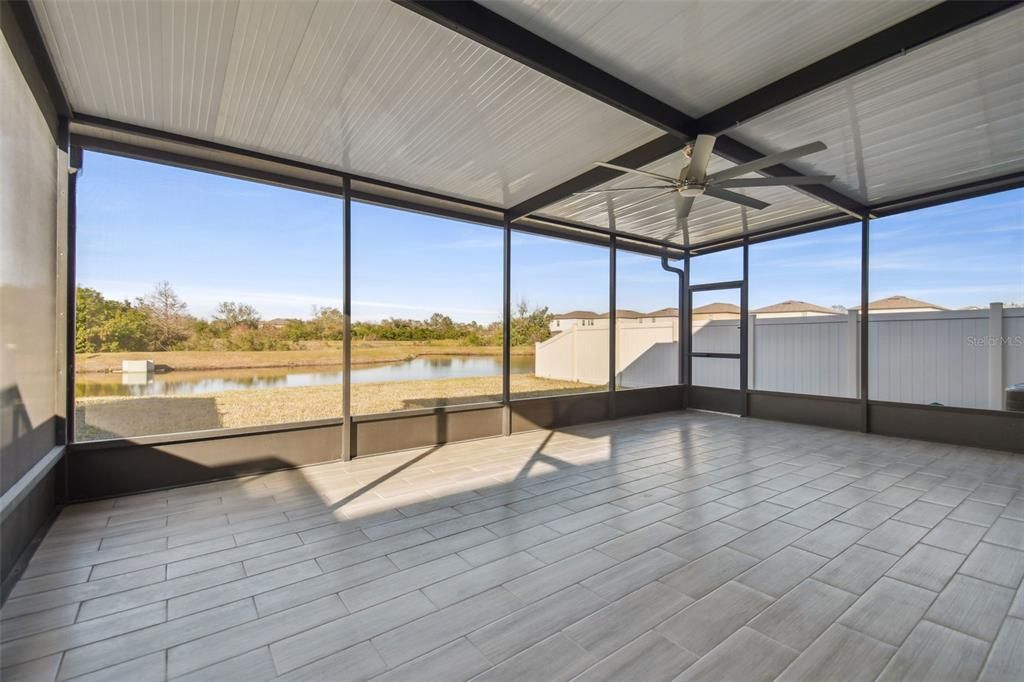 For Sale: $379,900 (5 beds, 2 baths, 2415 Square Feet)