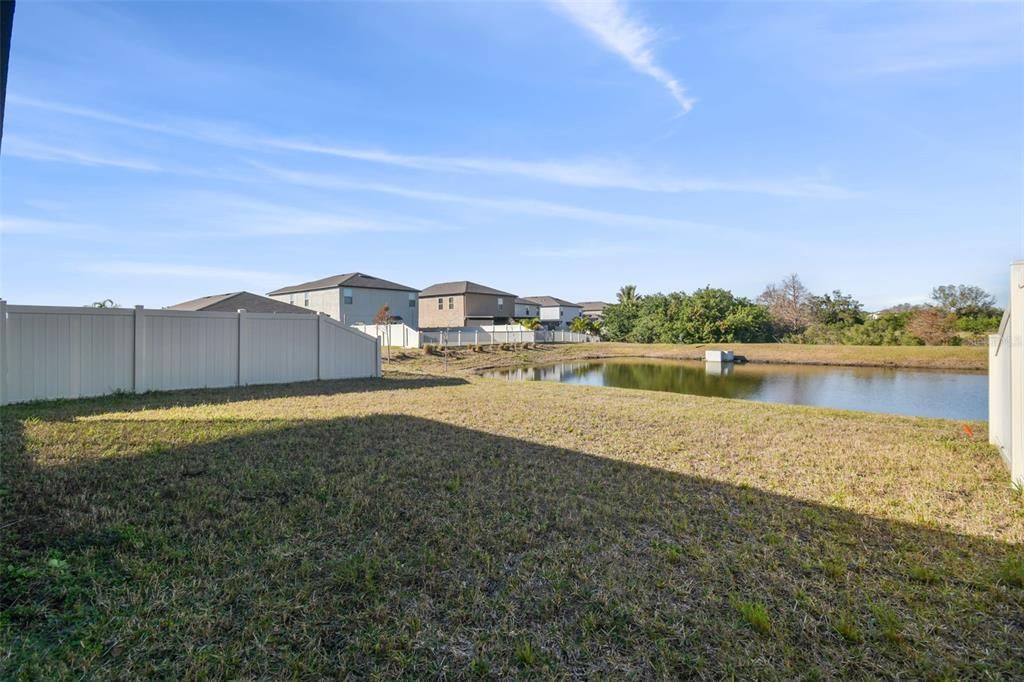 For Sale: $379,900 (5 beds, 2 baths, 2415 Square Feet)