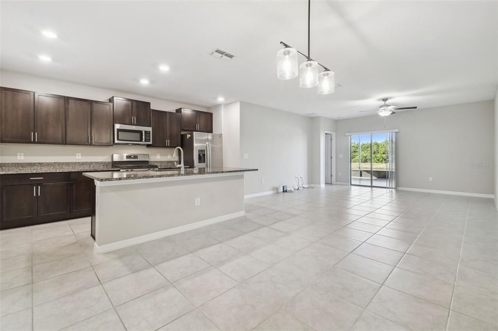 For Sale: $379,900 (5 beds, 2 baths, 2415 Square Feet)