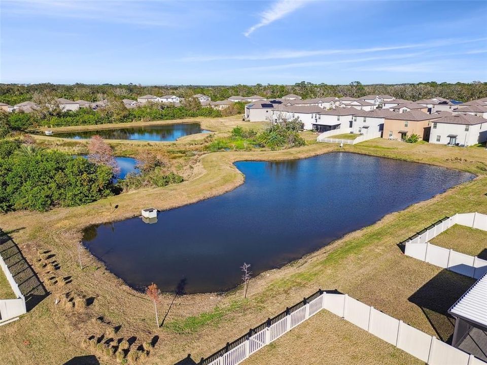 For Sale: $379,900 (5 beds, 2 baths, 2415 Square Feet)