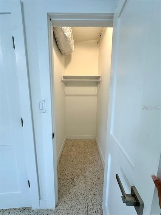 For Rent: $2,100 (1 beds, 1 baths, 585 Square Feet)