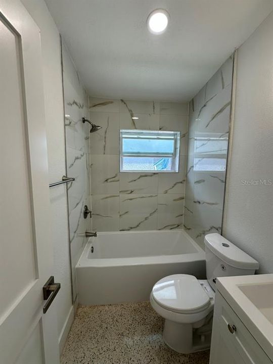 For Rent: $2,100 (1 beds, 1 baths, 585 Square Feet)