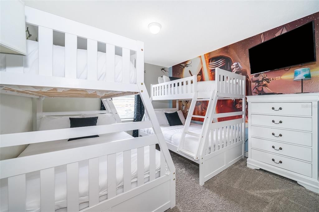 For Sale: $368,000 (4 beds, 3 baths, 1914 Square Feet)