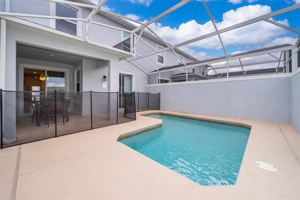For Sale: $368,000 (4 beds, 3 baths, 1914 Square Feet)