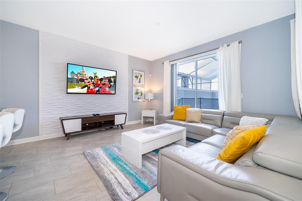 For Sale: $368,000 (4 beds, 3 baths, 1914 Square Feet)