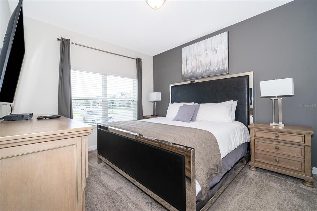 For Sale: $368,000 (4 beds, 3 baths, 1914 Square Feet)