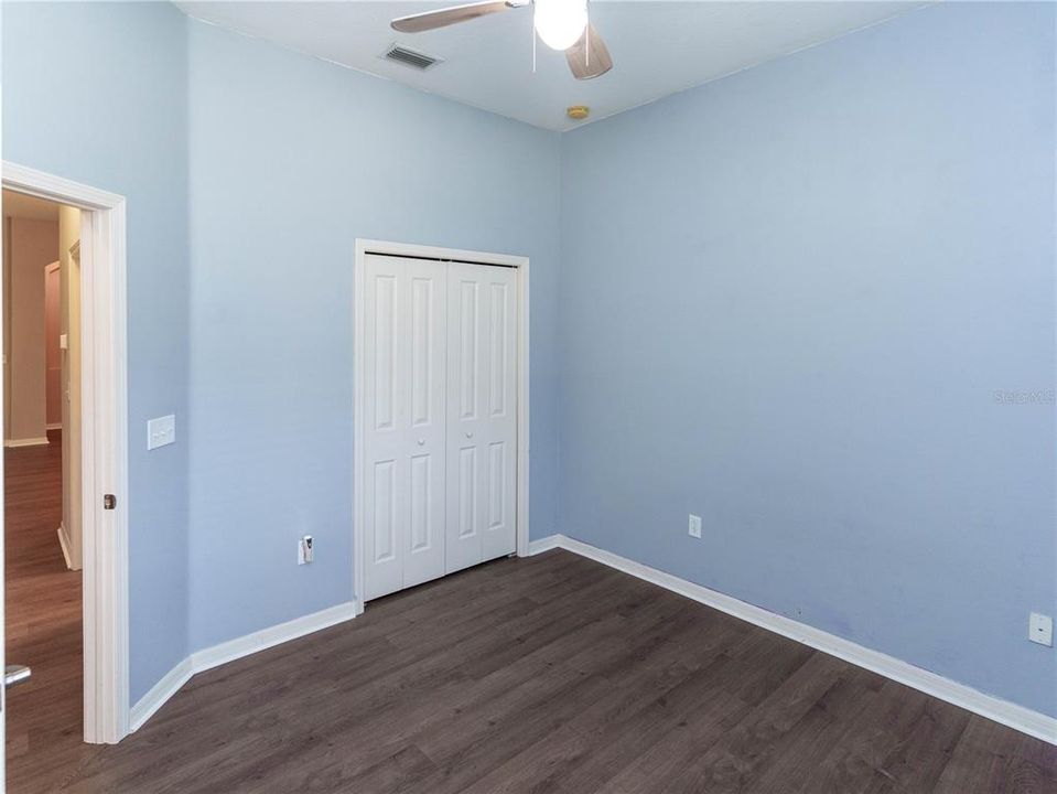 For Sale: $339,500 (4 beds, 3 baths, 2376 Square Feet)