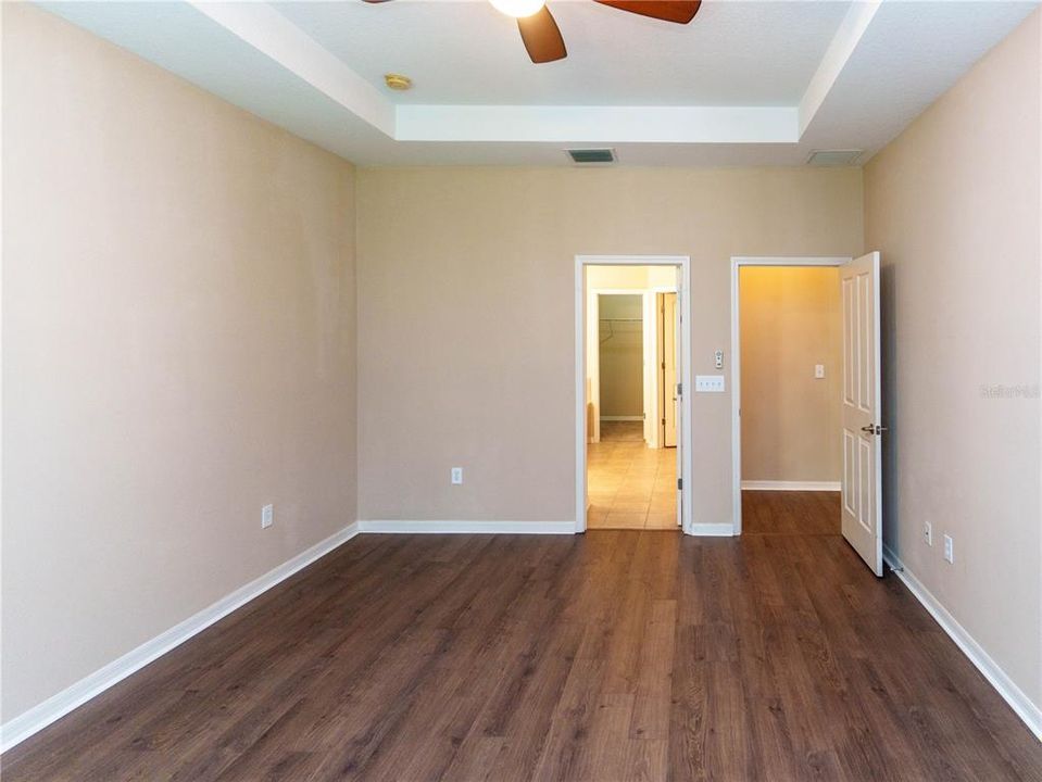 For Sale: $339,500 (4 beds, 3 baths, 2376 Square Feet)