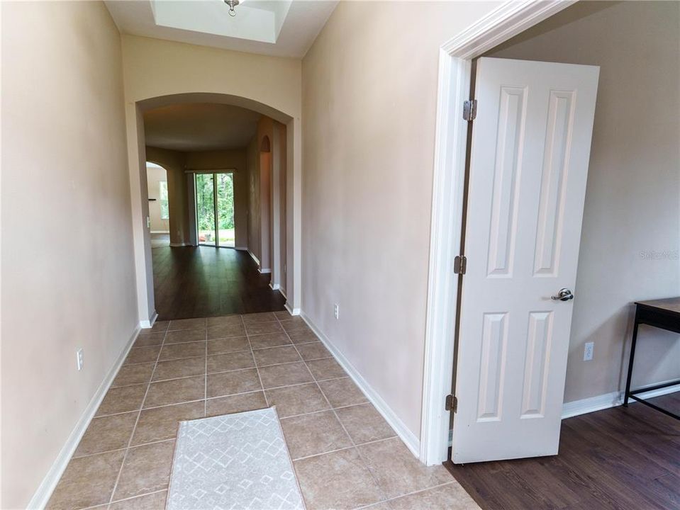 For Sale: $339,500 (4 beds, 3 baths, 2376 Square Feet)