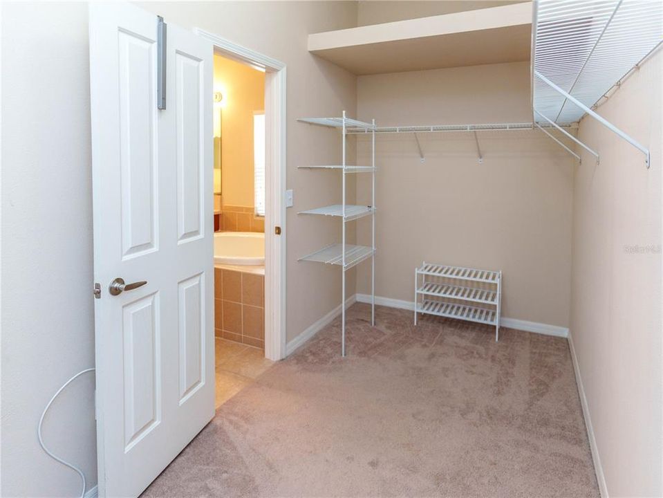 For Sale: $339,500 (4 beds, 3 baths, 2376 Square Feet)