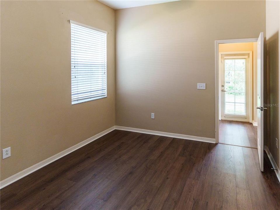 For Sale: $339,500 (4 beds, 3 baths, 2376 Square Feet)