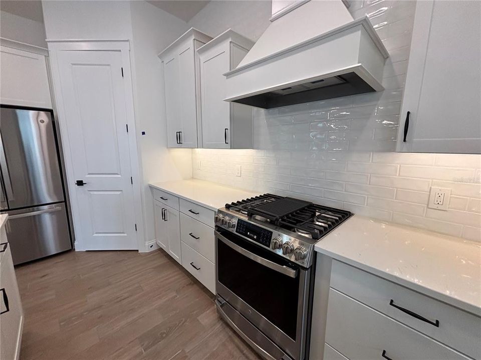 В аренду: $3,400 (4 спален, 3 ванн, 2700 Квадратных фут)