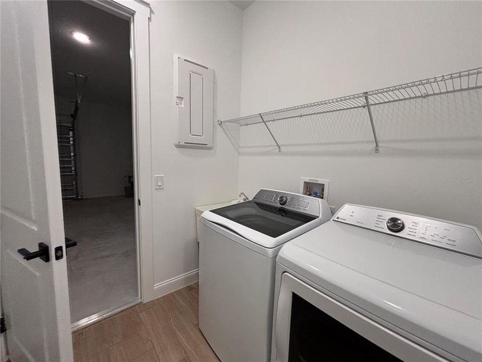 В аренду: $3,400 (4 спален, 3 ванн, 2700 Квадратных фут)
